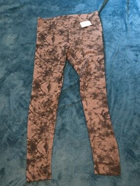3/$20 Tie-Dye Leggings in Grey and Black